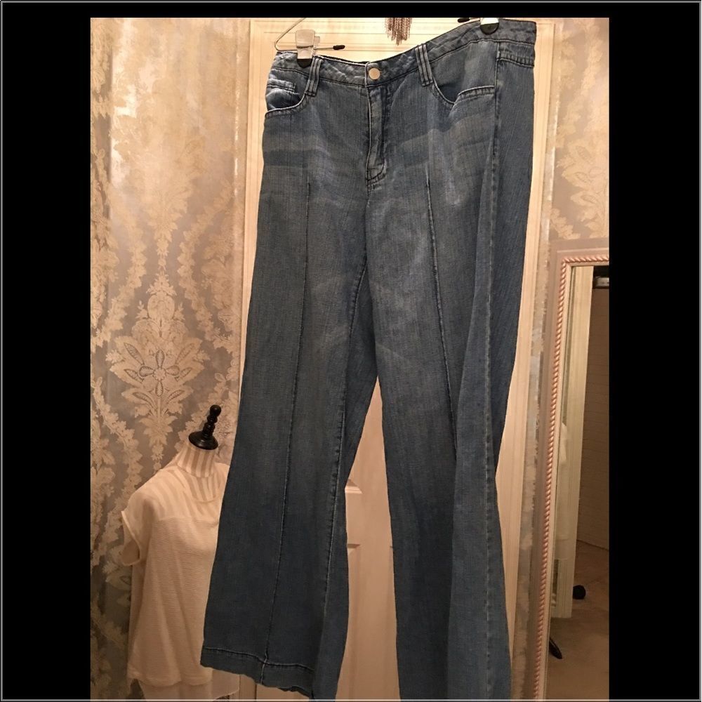 Cache Denim Jeans Flattering Torso w Boot cut
